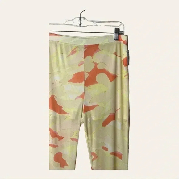 Bp PAINTED MESH FLARE PANTS LINED TO MID THIGH SIZE LARGE - Picture 3 of 11